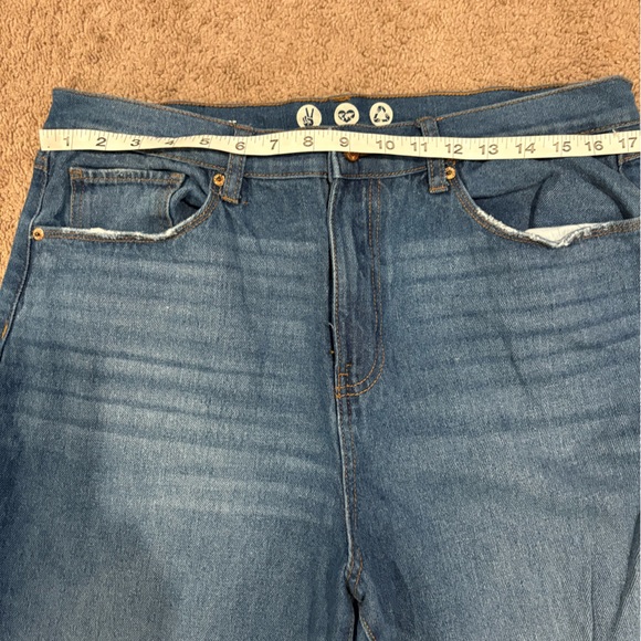 Eco by Rewash Super High Rise Dark Blue Jeans. Size 11/30. - Picture 5 of 7